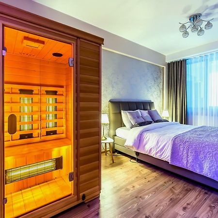 Apartment Chic By Landev Брашов Экстерьер фото