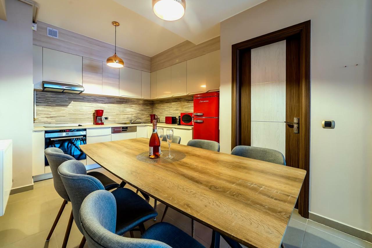 Apartment Chic By Landev Брашов Экстерьер фото