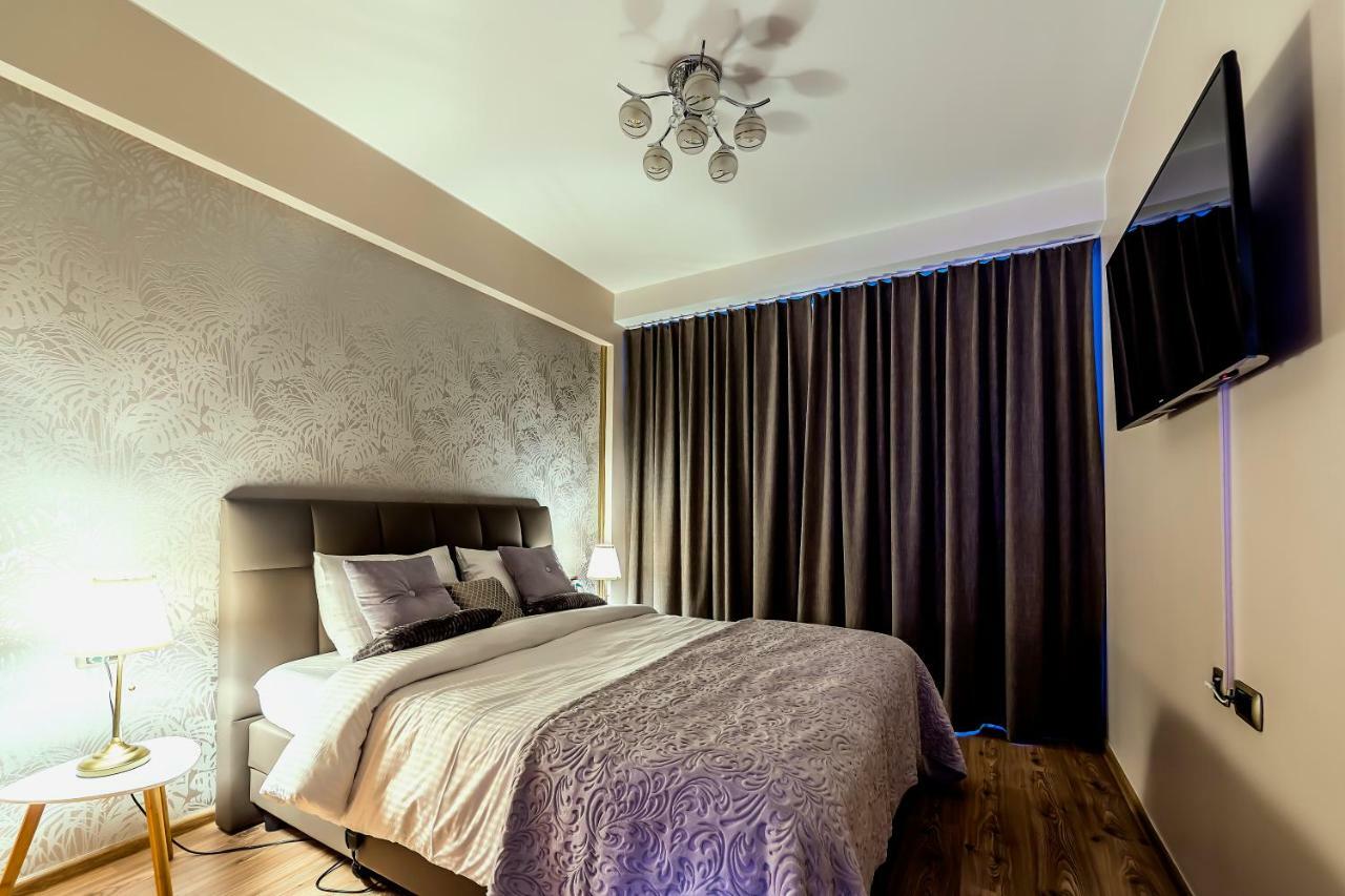 Apartment Chic By Landev Брашов Экстерьер фото